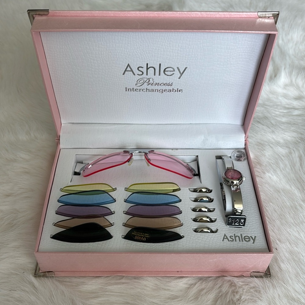 Ashley, interchangeable sunglasses and watch set